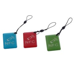 防水1PCS NTAG215 NFC标签贴纸手机可用粘合标签RFID标签25mm巡逻队参加